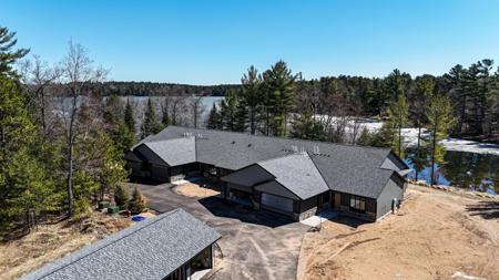 1096 SERENZ LN