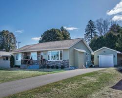 834 LAKE SHORE DR