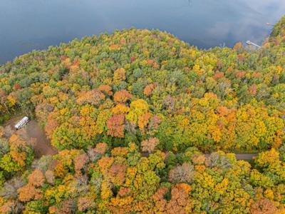 12ac Off LAKESHORE DR