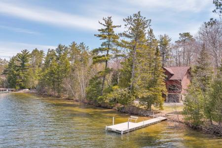 3857 LAKE LUCERNE DR