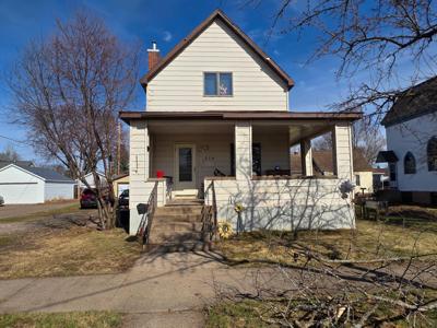 214 5TH ST N