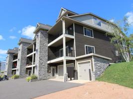8596 LAKEVIEW DR