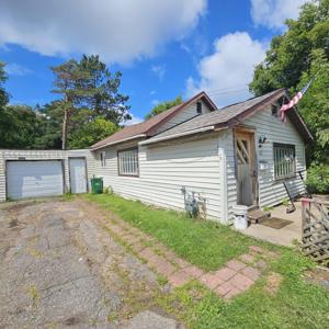237 MAPLE ST