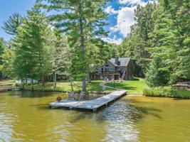 3726 HEMLOCK LN