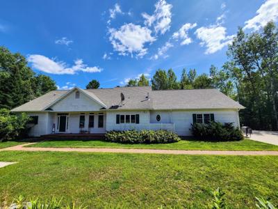 1203 RIDGEWOOD CR
