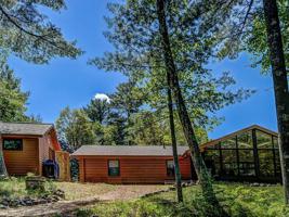 2211 BALSAM LN