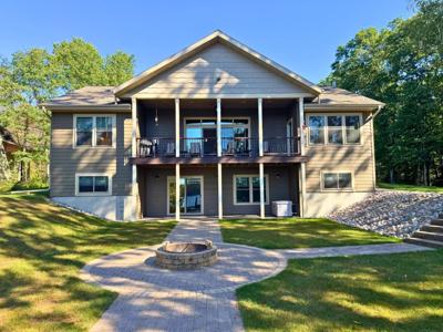 2109 THE POINT RD