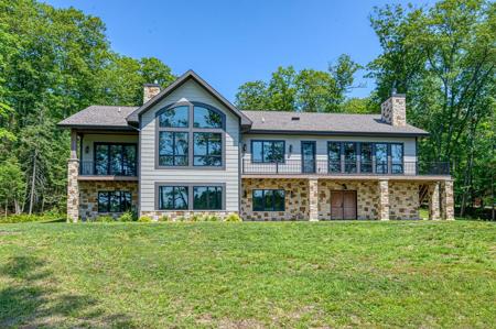 6628 BLACK OAK LAKE RD W