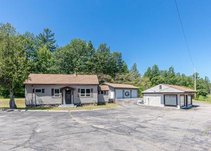 8135 HWY 51