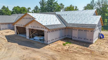 1104 SERENZ LN