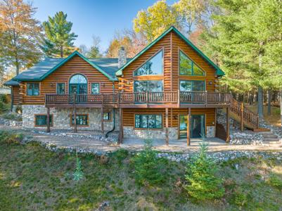 3717 CHAIN O LAKES RD