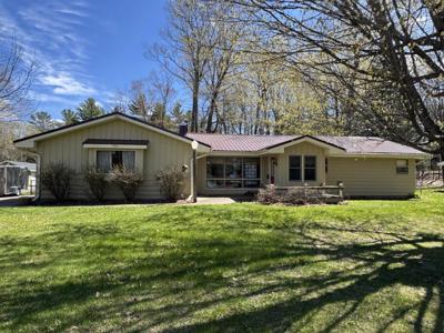 7985 RAINBOW RD
