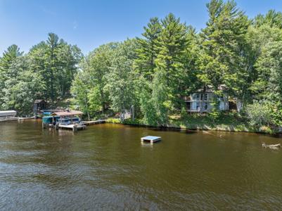 1058 LOON CREST LN