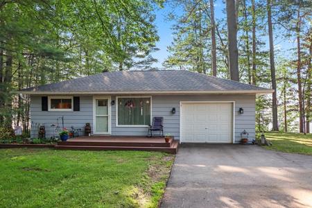 4152 LAKESHORE DR
