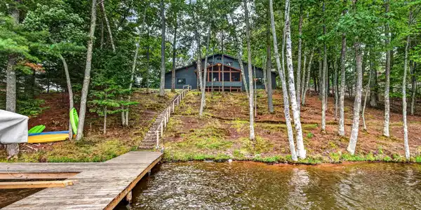 4420 MAPLE DR