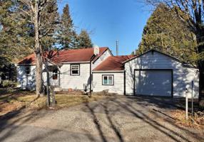 2526 SOUTH SHORE RD