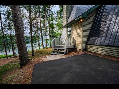 6157 BEAR LAKE RD