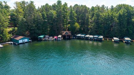 9652 FIELDSTONE DR