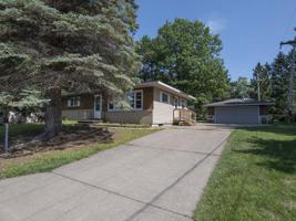 8520 ROGERS DR