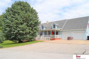 1201 Beaver Lake