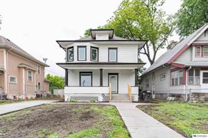 1512 Binney