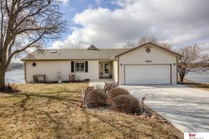 9210 Weeping Water