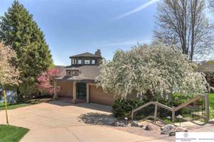 908 Beaver Lake