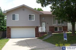 1523 N 144th