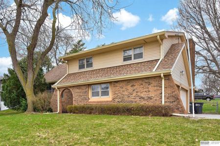 1206 S 137th
