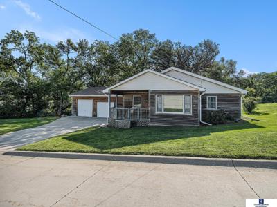 542 Cedar