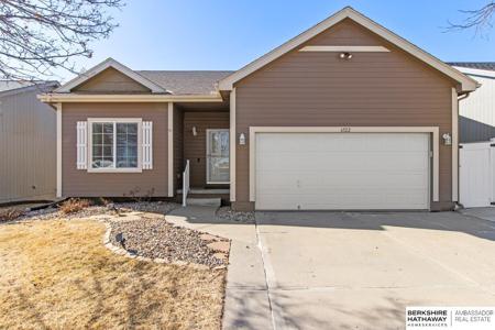 6522 N 142nd