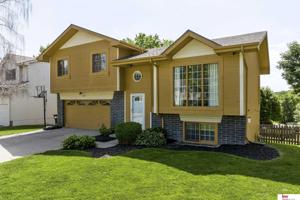 8859 N 82nd