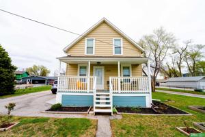 1818 Sand Point