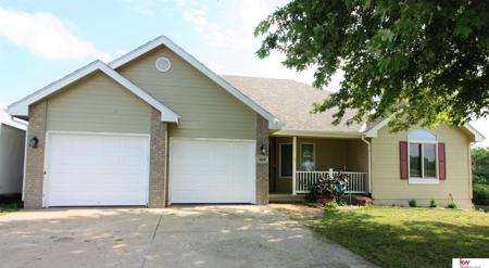 1809 Rock Bluff