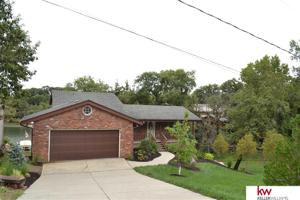8866 Greenwood