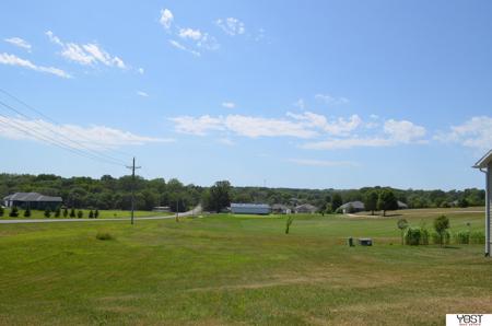 8520 LAKE RIDGE
