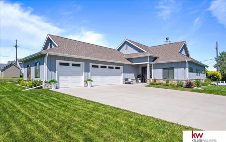 9811 Rock Creek