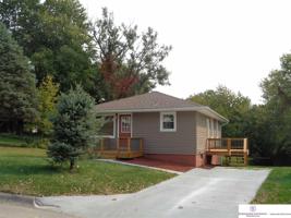405 Hillcrest
