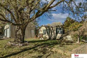 8305 Auburn