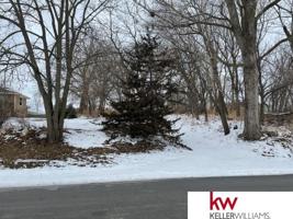1045 Beaver Lake
