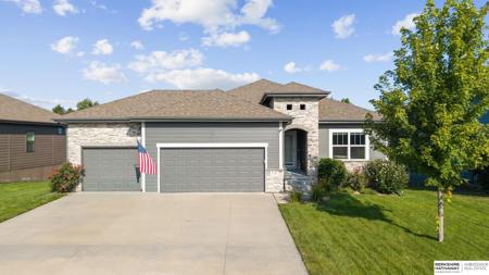 110 Eagle View
