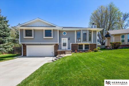 1511 N 144th