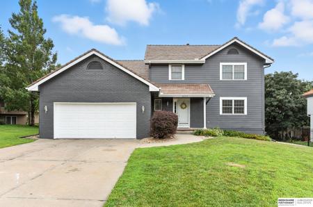 16557 Elm