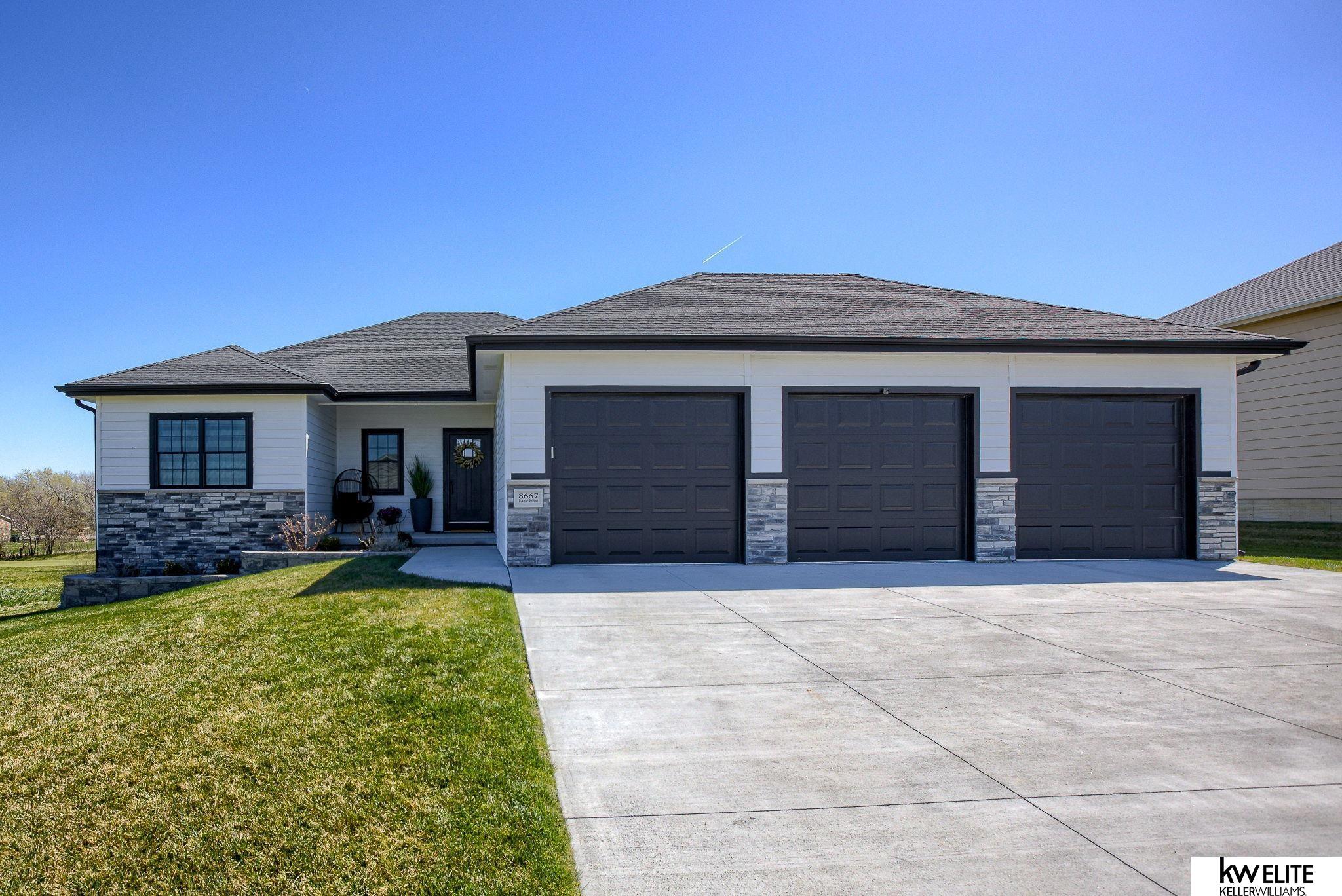 8667 Eagle, Plattsmouth, NE lhrmls02120982