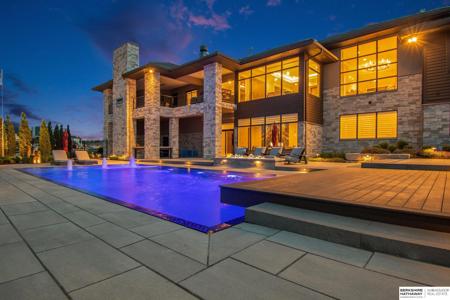 12149 N 177th