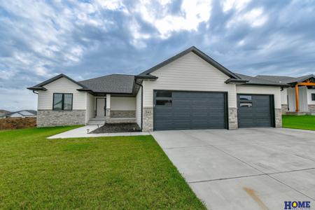542 N 107th