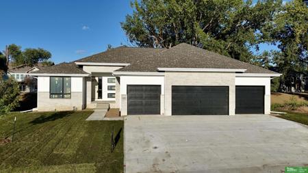 11011 S 98th