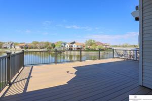 1095 Waters Edge
