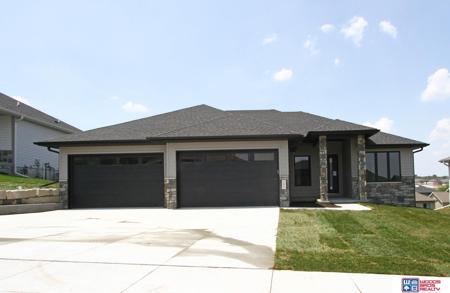 1023 N 106th