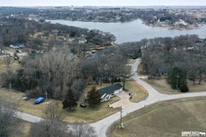 8818 Greenwood